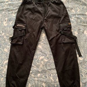DAYHYPE black joggers